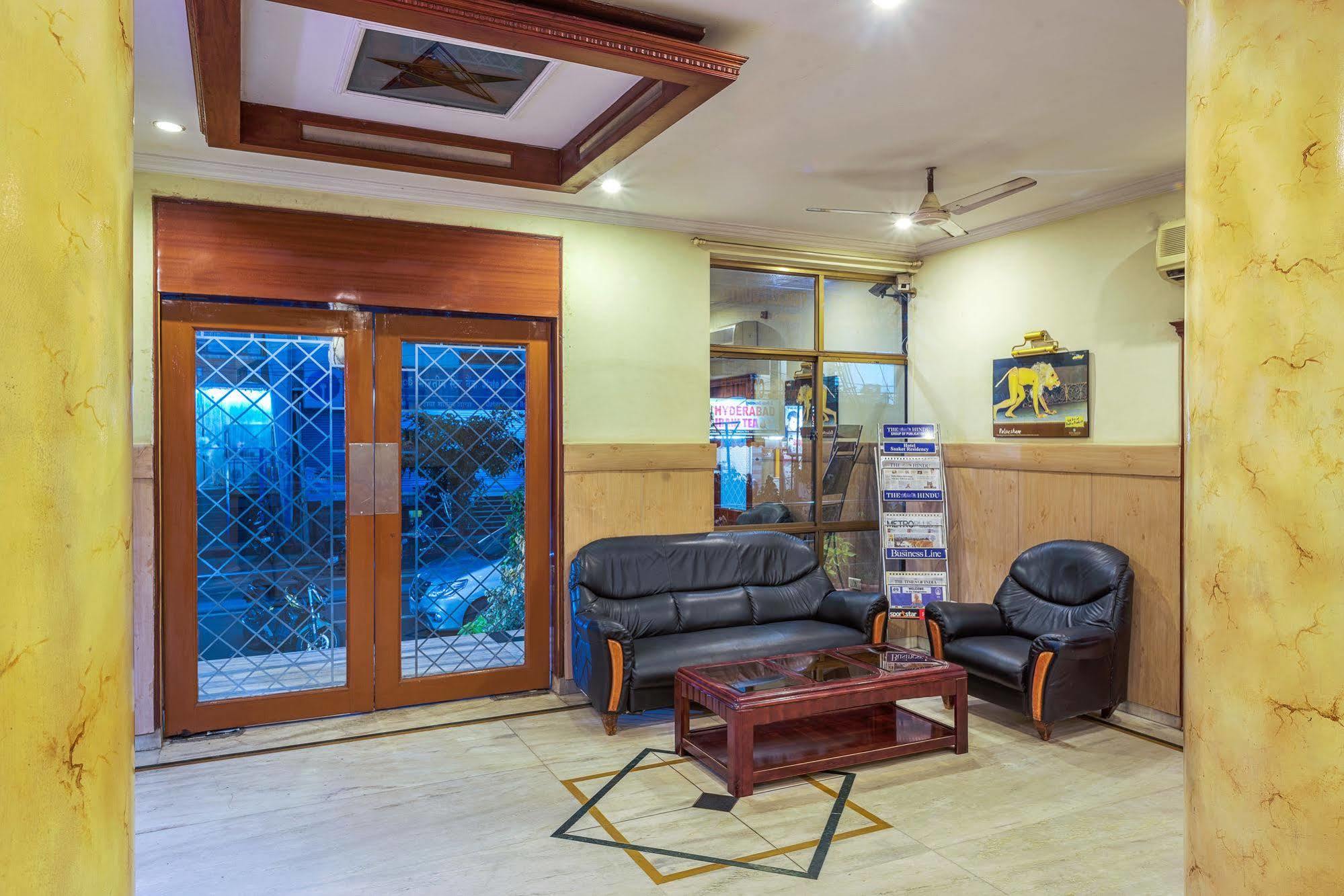 Hotel Saaket Residency Βιζαχαπατνάμ Εξωτερικό φωτογραφία
