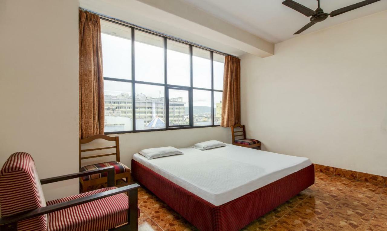Hotel Saaket Residency Βιζαχαπατνάμ Εξωτερικό φωτογραφία
