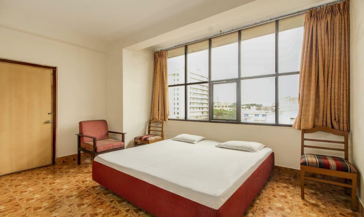 Hotel Saaket Residency Βιζαχαπατνάμ Εξωτερικό φωτογραφία