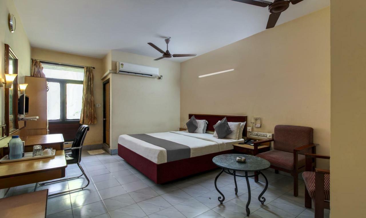 Hotel Saaket Residency Βιζαχαπατνάμ Εξωτερικό φωτογραφία