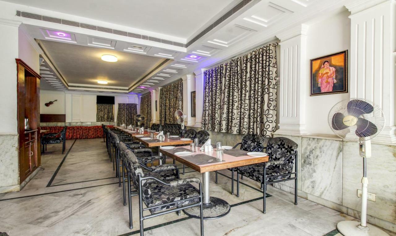 Hotel Saaket Residency Βιζαχαπατνάμ Εξωτερικό φωτογραφία